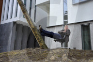 Simon Enzler, Kabarettist