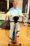Hazy Osterwald in der Physiotherapie, 2006