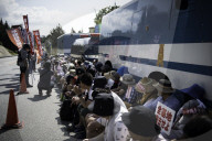 NEWS - Japaner demonstrieren gegen US Waffenstützpunkt in Okinava