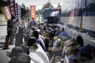 NEWS - Japaner demonstrieren gegen US Waffenstützpunkt in Okinava