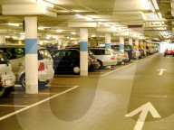 Unterirdische Parkgarage, 2005