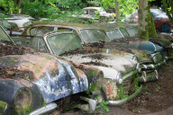 Historischer Autofriedhof