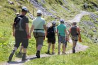 Alpinisten mit Ausrüstung 