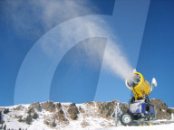 Winter 2007 Schneekanone Beschneiungsanlage