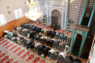 Glaeubige Moslem  in  einer Moschee