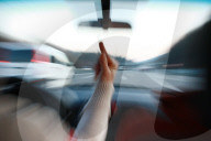 Automobilist Alkohol,  Stinkefinger Wischeffekt