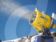 Winter 2007 Schneekanone Beschneiungsanlage