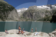 SEE BERGSEE STAUSEE NATUR BADEN WASSER STAUSEE KRAFTWERKE OBERHASLI GESUNDHEITSWESEN NATUR LANDSCHAFT BERGWELT SCHWEIZ TOURISMUS 