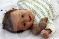 Baby mit Schokohase
