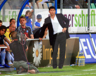 Fussball Grasshopper Club - Young Boys 1:2  Trainer Krassimir Balakov Grasshopper Club