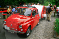 Fiat 500 s mit Wohnwagen