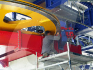 Kontrolle einer Seilbahn, Umlaufrolle, Monteur, 2005