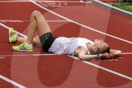 Erschöpfte Leichtathletin