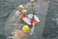 Samichlaus Schwimmen Zuerich