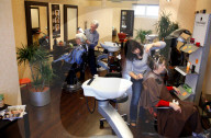 Kunden im Friseursalon 