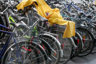 Parkierte Fahrräder, 2005