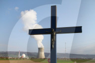 Kernkraftwerk, Grabkreuz