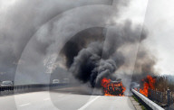 Autobrand auf der Autobahn