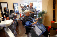 Kunde im Friseursalon 