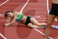 Erschöpfte Leichtathletin