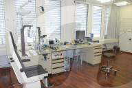 Arztpraxis im Augenzentrum Pallas Klinik, 2004