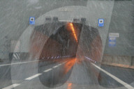 Wetter  Fruehling  Tunneleinfahrt