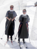 Ordensschwester auf Skis, Langlauf, 2006