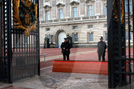 Polizisten Buckingham Palace  London UK