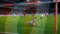 TOR Oscar Scarione per Elfmeter zum 0:1