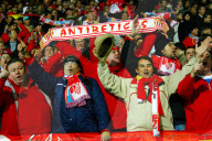 Jubelnde Sevilla Fans