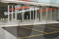 Büro- und Gewerbeflächen zu vermieten in Suhr, 2004