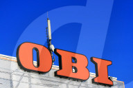 Obi Baumarkt Schriftzug , Funkantenne