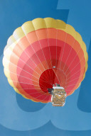 26. Internationales Heissluftballontreffen 2004: Ballon am blauen Himmel