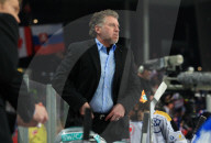Trainer Doug Shedden 