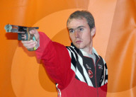 Schweizermeister Toni Suter mit Schnellfeuerpistole 2004