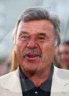 Hausi Leutenegger   SUI