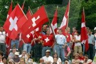 1. August-Feier auf dem Rütli 2005: Rechtsradikalen und andere Zuschauer