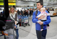 Paddy Kälin , Töchterchen Mia und Ehefrau Daniela