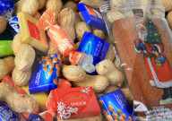 Weihnachtsn,Lebkuchen und Nuesse