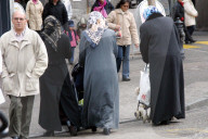 Muslimische Frauen mit Kopftücher, 2005