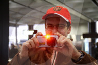 Simon Ammann Skispringer .  Abreise nach Vancouver