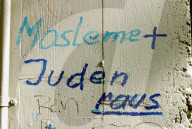 Wandschmiererei, Graffiti, Sprayereien gegen/für Juden und Moslime