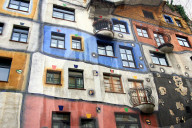 Fassade Hundertwasserhaus in  Wien Oesterreich
