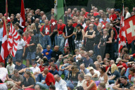 1. August-Feier auf dem Rütli 2005: Rechtsradikalen und andere Zuschauer