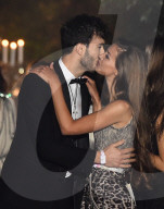 PEOPLE - Cannes: Promis feiern an der AmFar Gala 