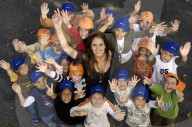 Paloma Würth mit 2.Klassen Kindern