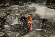 Gurtnellen, A2, Aufräumearbeiten nach Felssturz; 2006