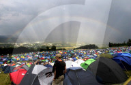 Open Air Gurten 2004: Regenbogen über der Zeltstadt