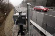 Radarkontrolle der Polizei während Temporeduktion wegen Feinstaub-Belastung, Schweiz 2006