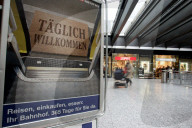 Einkaufen im Bahnhof Bern 2005